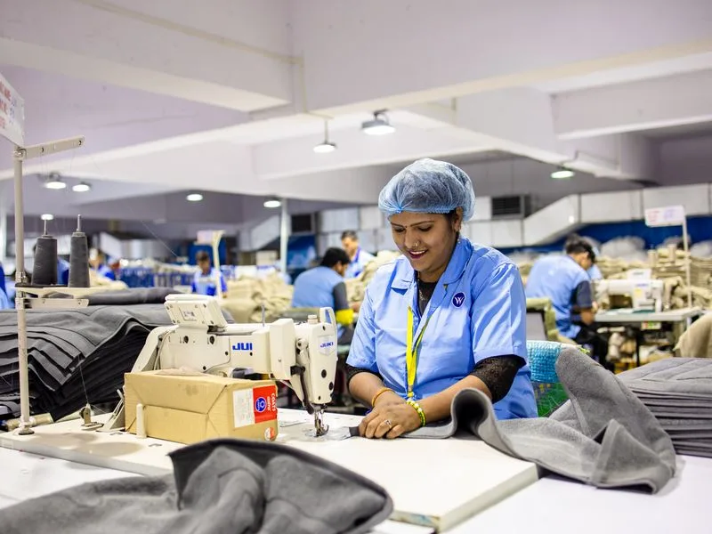 Garment production workflow monitored by eManage ERP